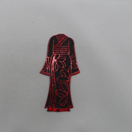 N°51 d'un kimono bi-couleur en papier fond  noir et rouge métallisé