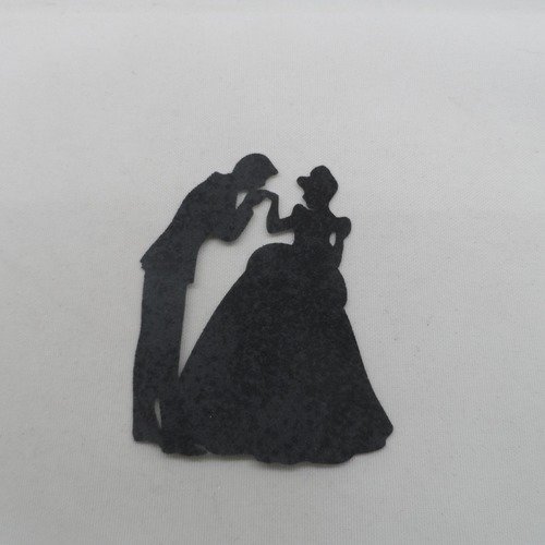 N°1051  jolie princesse et son prince en papier  tapisserie noir  découpage  fin