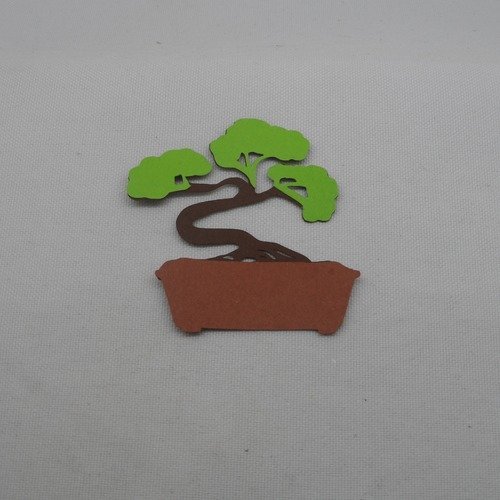 N°1109  bonsaï en pot     en papier de 3 couleurs  en papier marrons et vert découpage  fin