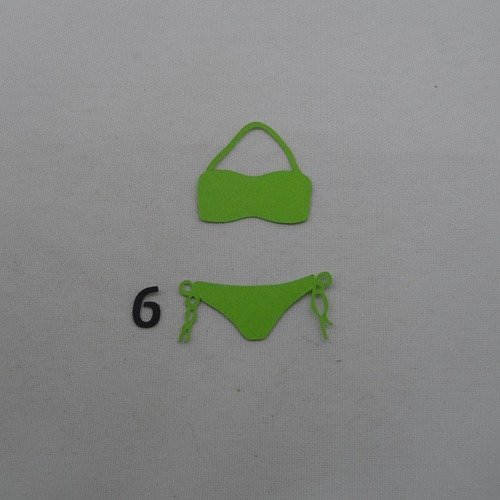 N°1162   maillot de bain  2 pièces  n°6 en papier vert découpage  fin