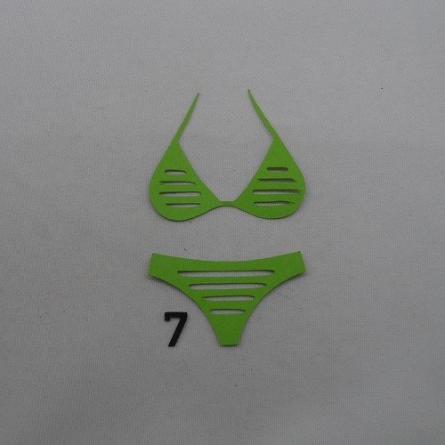 N°1163   maillot de bain  2 pièces  n°7 en papier  vert découpage  fin