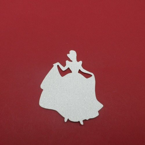 N°1085 jolie princesse  en papier  tapisserie blanc  à paillette   découpage  fin