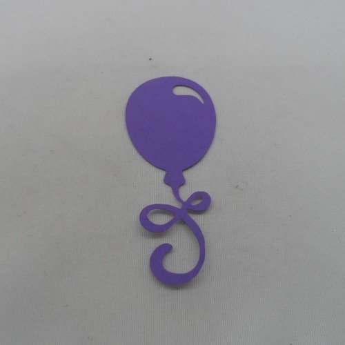 N°444 petit ballon en papier  violet  découpage fin