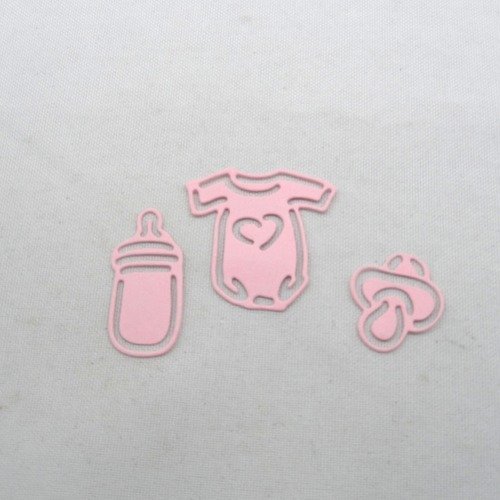 N°1146 lot  de 3 objets bébé sucette body biberon  en papier rose  découpage fin