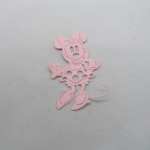 N°1088  souris fille célèbre   en papier rose  découpage fin