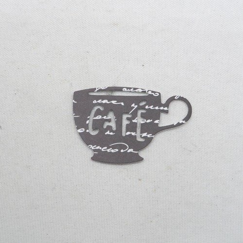 N°328  petite tasse de café en papier fond noir écriture blanche  découpage