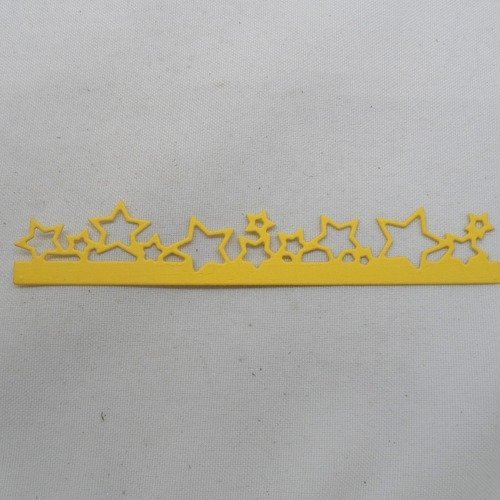 N°2082  d'une "bordure" étoiles  en papier  jaune  découpage fin