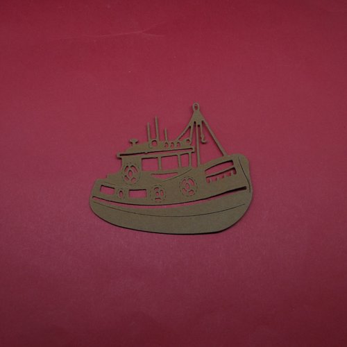 N°918 chalutier  bateau  de pêche en papier marron foncé    découpage  fin