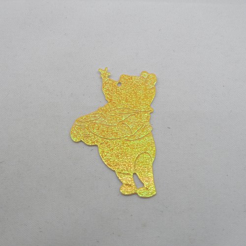 N°941 de winnie l' ourson avec un pot de miel  en papier jaune brillant découpage  fin