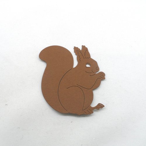 N°1215  écureuil    en papier marron foncé  découpage