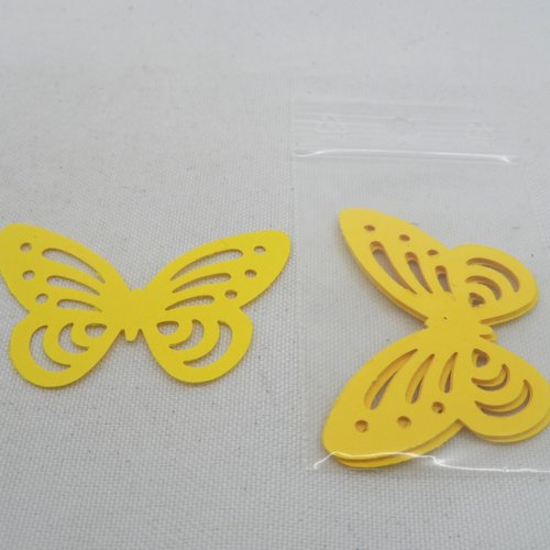 N°81 lot de dix papillons en papier jaune b embellissement