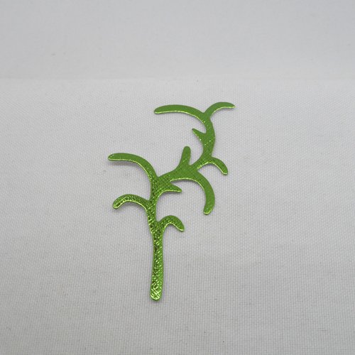 N°1219   branche végétation feuillage  en papier    vert métallisé  h découpage fin