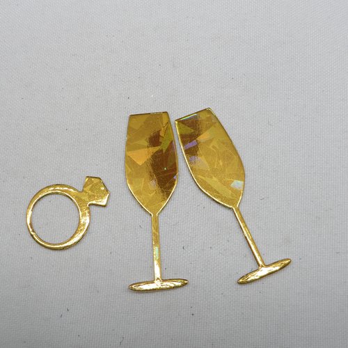 N°1251  lot de 2 flûtes à champagne et d'une bague avec un "diamant" en papier doré hologramme