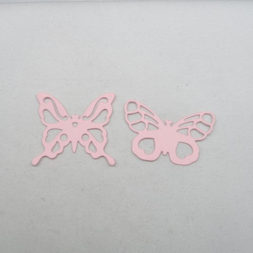 N°1246 lot de 2  papillons différents en papier rose    découpage fin