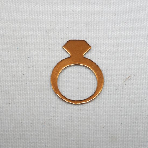 N°1259 une bague avec un "diamant" en papier doré "orangé"