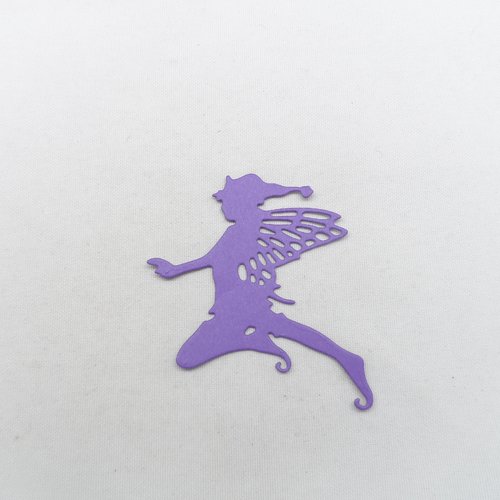 N°1324 un "lutin  papillon" n°2  arabesque    en papier violet découpage fin