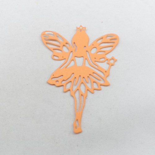 N°1331 une  "fée papillon" avec sa baguette  en papier   orange découpage fin