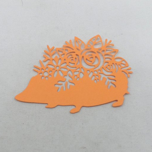 N°1338   joli petit hérisson avec une fleur   en papier orange clair