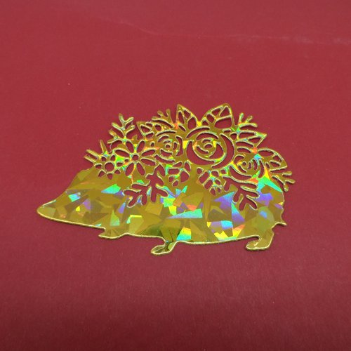 N°1338   joli petit hérisson avec une fleur   en papier métallisé doré hologramme