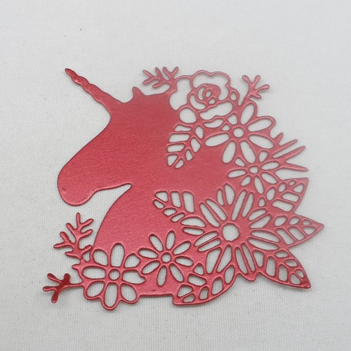 N°1328 tête de  licorne avec des fleurs en papier rouge irisé