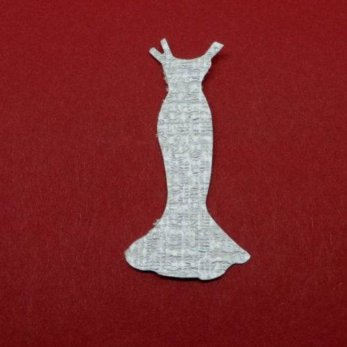N°957 b petite robe  simple  en papier tapisserie argenté   n°3 découpage fin