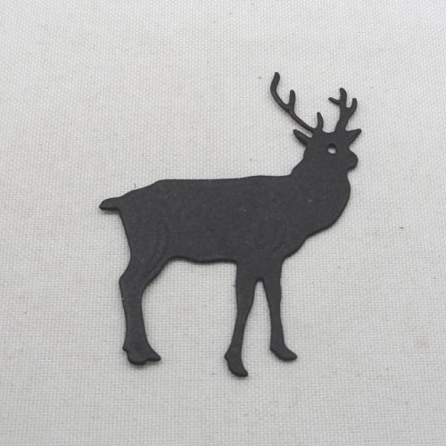 N°1357 un renne  en papier noir découpe et gaufrage