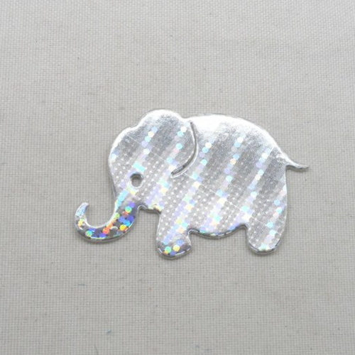 N°1378   petit éléphant  en papier    découpage