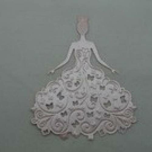 N°22  d'une belle robe en papier  rose  nacré  "aux papillons"  découpage fin et gaufrage