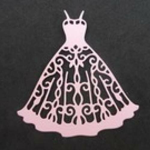 N°26 d'une petite robe à bretelle en papier rose pale découpage fin