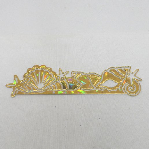 N°811 d'une "frise" coquillage en papier doré métallisé avec hologramme  découpage et gaufrage