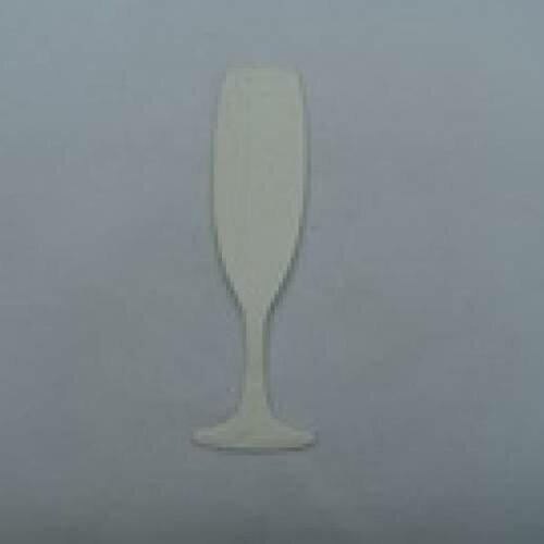 N°28 d'une flûte de champagne papier ivoire   découpage et gaufrage 