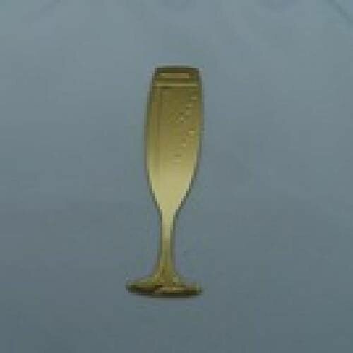 N°28 d'une flûte de champagne papier doré    découpage et gaufrage 