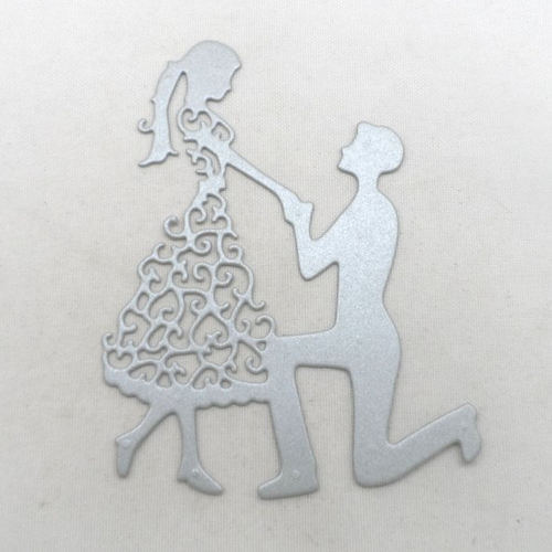 N°27 d'un couple demande en mariage en papier  découpage fin
