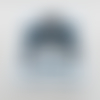 N°1457 "sticker"  tête de femme chignon foulard lunette en vinyle bleu foncé  découpage