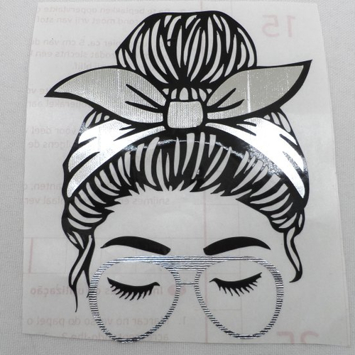 N°1457 "sticker"  tête de femme chignon foulard lunette en vinyle argenté  découpage