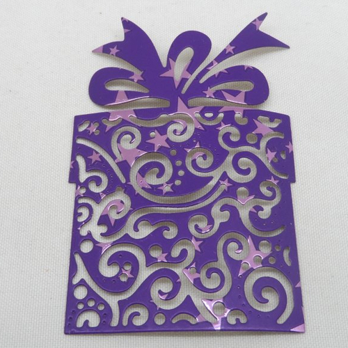 N°1451 gros paquet cadeau en papier  bi couleur  violet et mauve brillant  découpage  fin