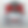 N°1457 bis  "sticker"  tête de femme chignon foulard lunette en vinyle rouge brillant "hologramme"   découpage