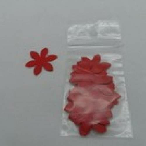 N°40 lot de 25 petites fleurs en papier  rouge   embellissement découpe