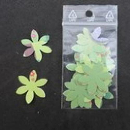 N°40 lot de 25 petites fleurs en papier  vert en priorité +motif    embellissement découpe