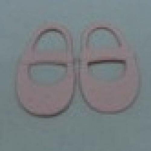N°4 d'une paire de  chaussure en papier rose découpage et gaufrage