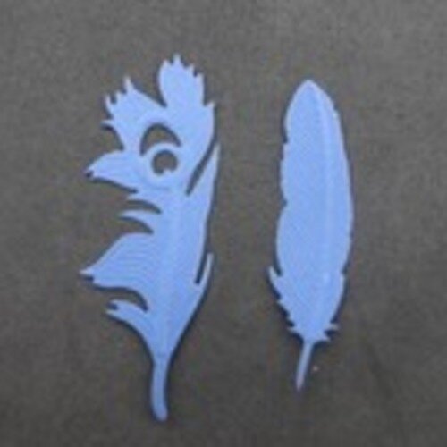 N°60 paire de plumes  en papier  bleu foncé  découpage et gaufrage 