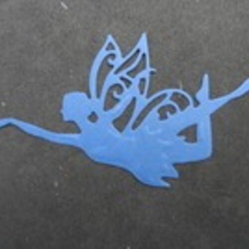 N°71  petite  fée " envol" en papier  bleu marine  découpe