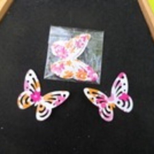 N°81 lot de dix papillons en papier glacé à fleur orange fuchsia   fond blanc    embellissement