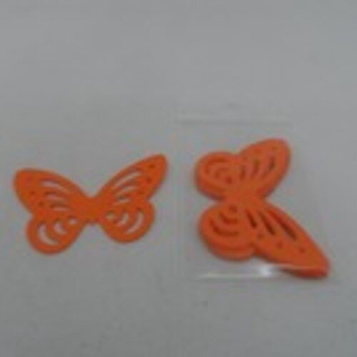 N°81 lot de dix papillons en papier orange  embellissement