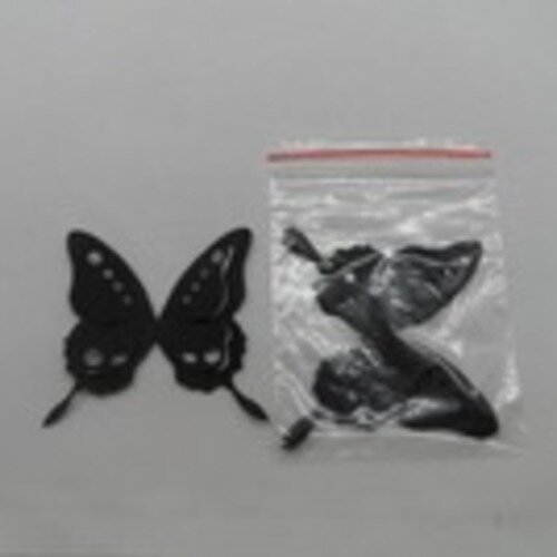 N°82 lot de cinq papillons mireille  en papier noir   embellissement
