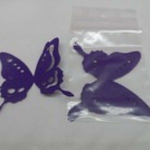 N°84 lot de cinq papillons mireille  en papier  violet  embellissement