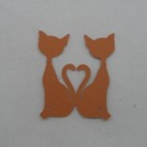 N°91  d'un couple de chat cœur  en papier marron caramel  découpage