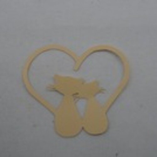 N°92 couple de chat dans un cœur  en papier beige  découpage