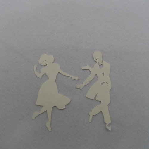 N°772  d'un couple de danseur  "détaché"  en papier ivoire découpage  fin