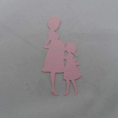 N°839   d'une maman enceinte et d'une petite fille    en papier rose découpage